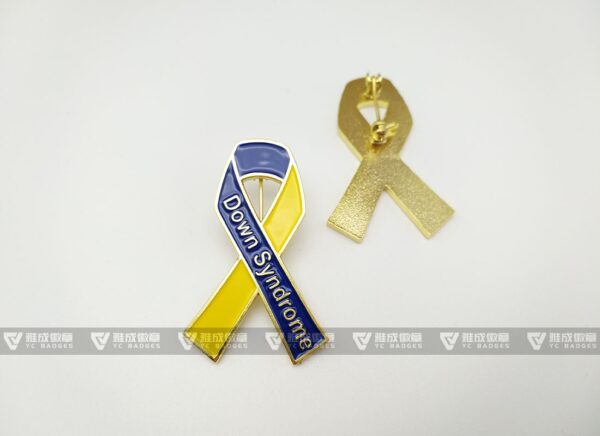 High quality Gold Lapel Pin